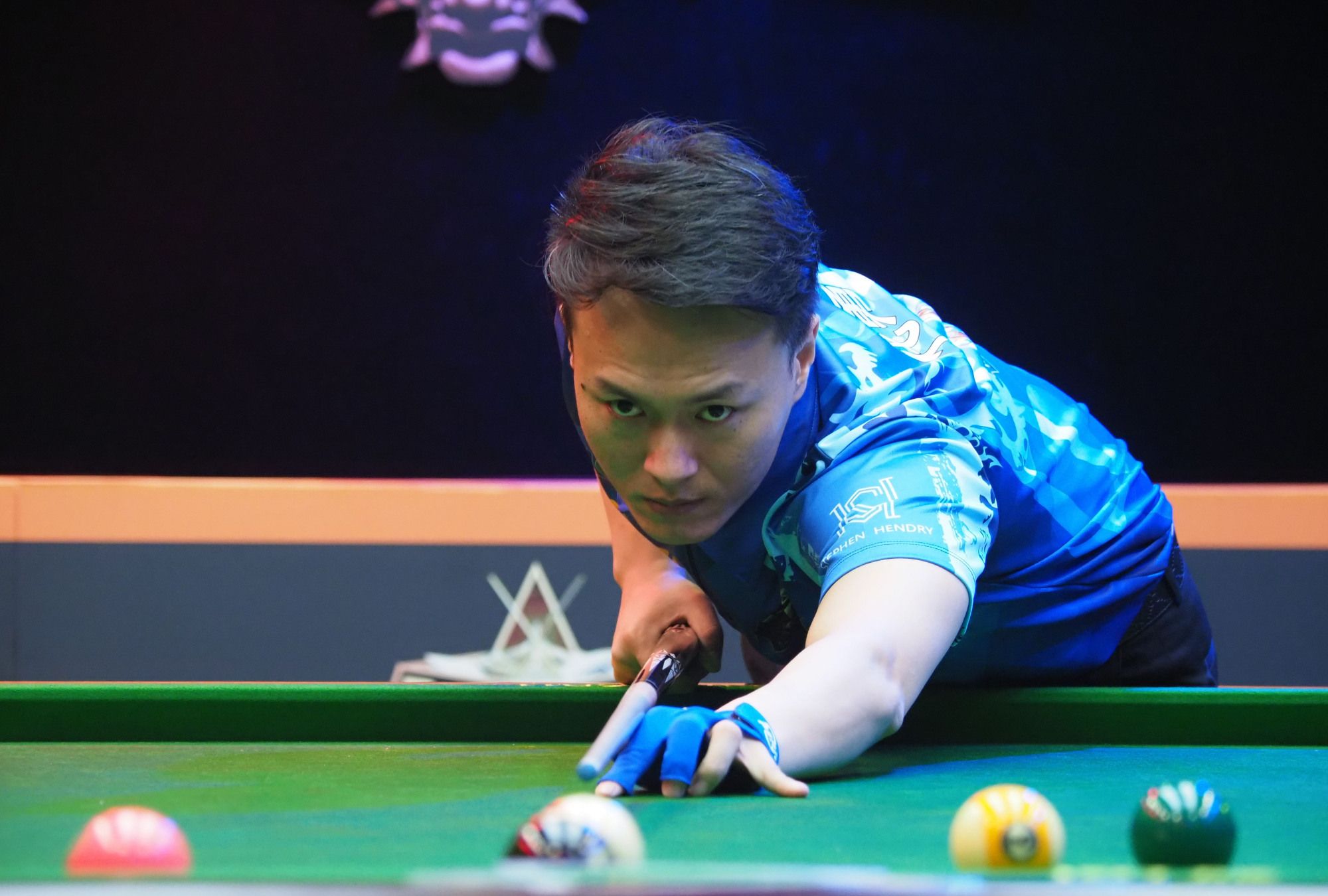 半场表现出 半场表现出