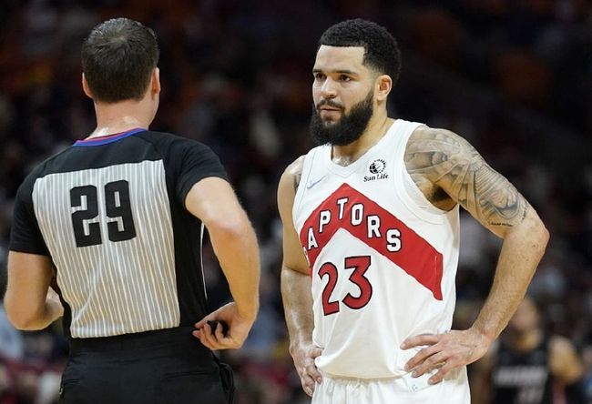 仅少于勒夫 仅少于勒夫